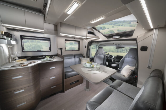 Adria Matrix Select 670 DL, modelov&yacute; rok 2027